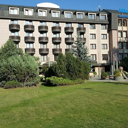 Hotel Poprad 3*